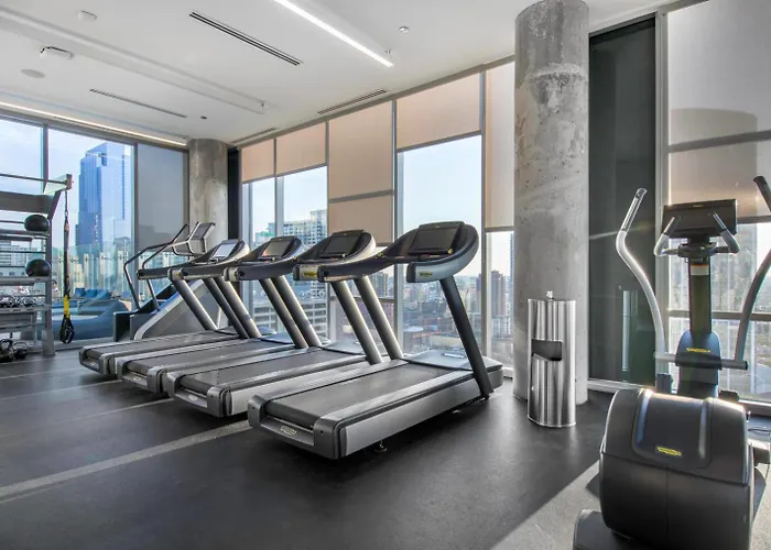 Апартаменты Blueground River North Pool Gym Nr Riverwalk Chi-1049 Чикаго