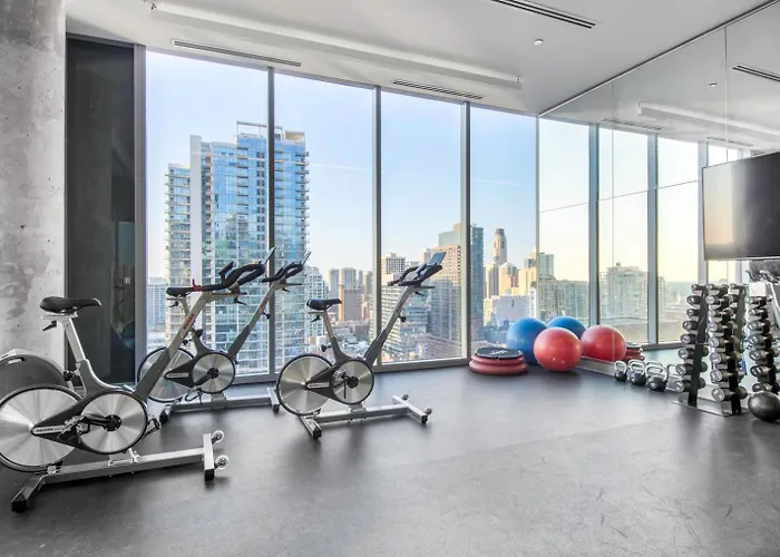 Апартаменты Blueground River North Pool Gym Nr Riverwalk Chi-1049 Чикаго